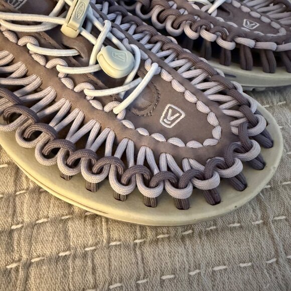 Size 9 WOMENS Keen Uneek GRAY Paracord Cord Rope Hiking Sandals Water Shoes - Picture 3 of 10